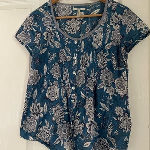 Short sleeved printed blouse